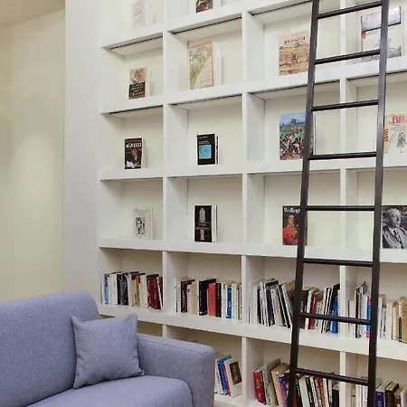Loft Center Of By Prestige Parigi